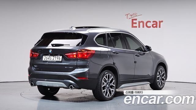 BMW X1 xDrive 20i xLine — пробег 73 731 км — фото 2 из 5
