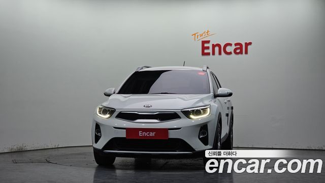 Kia Stonic из Кореи Encar