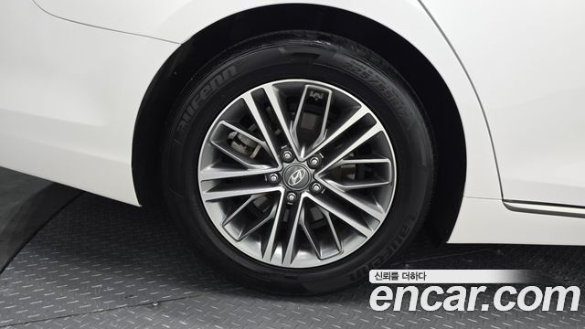 Hyundai Grandeur из Кореи Encar