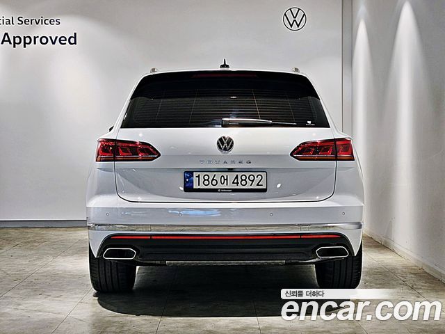 Volkswagen Touareg 3.0 TDI Prestige — пробег 67 400 км — фото 4 из 5