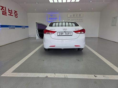 Hyundai AVANTE M16 GDI Luxury — пробег 139 758 км — фото 4 из 5