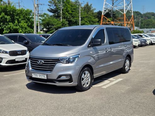 Hyundai Starex Wagon 12-Seater Smart — пробег 98 000 км — фото 1 из 5