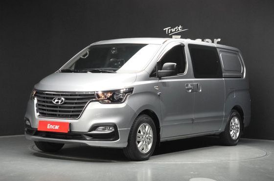 Hyundai Starex Van 5-Seater Modern — пробег 12 245 км — фото 1 из 5