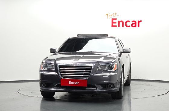 Chrysler 300C 3.6 AWD — пробег 118 429 км — фото 3 из 5