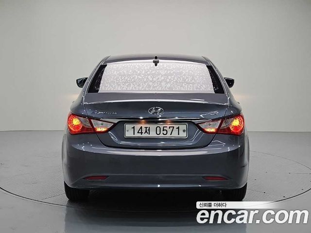 Hyundai Sonata LPi Luxury — пробег 171 843 км — фото 4 из 5