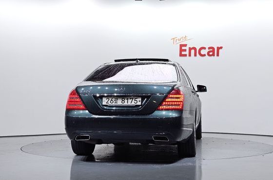 Mercedes-Benz S-Class S500L BlueEFFICIENCY — пробег 207 768 км — фото 4 из 5