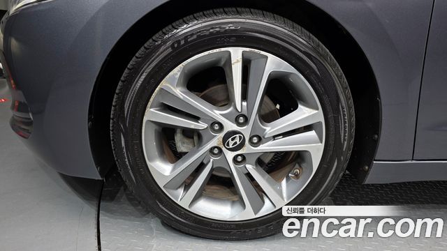 Hyundai AVANTE 1.6 GDI Premium — пробег 184 121 км — фото 5 из 5