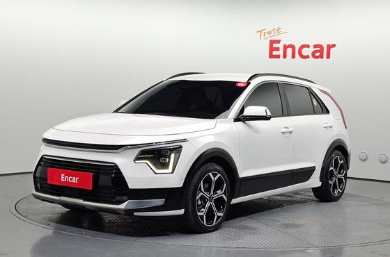 Kia Niro Signature — пробег 67 986 км — фото 1 из 5