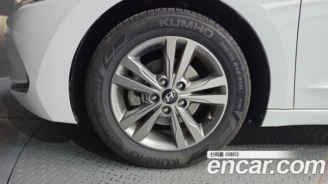 Hyundai AVANTE из Кореи Encar