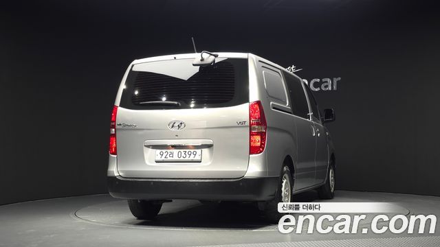 Hyundai Starex Van 5-Seater Style — пробег 174 226 км — фото 4 из 5
