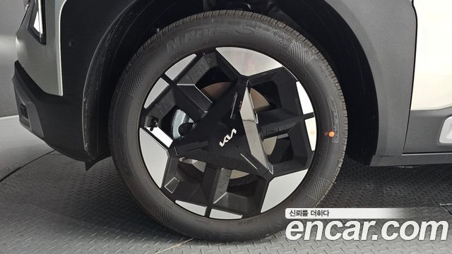 Kia Seltos из Кореи Encar