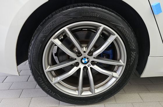 BMW 5-Series 530i xDrive M Sport Package Plus — пробег 127 564 км — фото 5 из 5