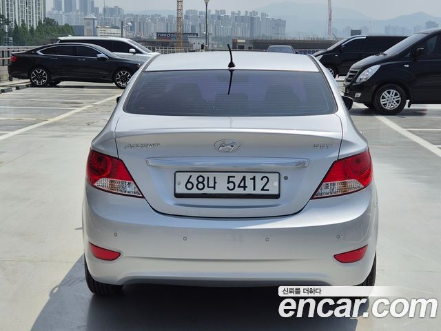Hyundai Accent 1.4 VVT Premium — пробег 181 474 км — фото 4 из 5