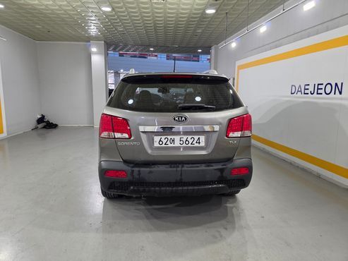 Kia Sorento Diesel 2.0 2WD TLX High-Deluxe — пробег 253 218 км — фото 4 из 5