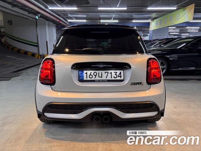 Mini Cooper Classic Launch Pack Third Generation — пробег 34 000 км — фото 4 из 5