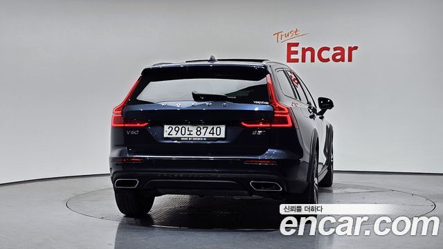 Volvo V60 из Кореи Encar