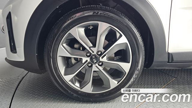 Kia Stonic из Кореи Encar
