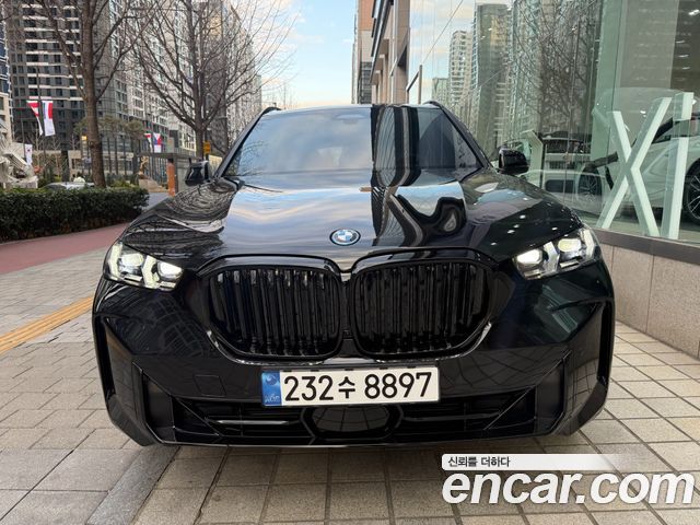 BMW X5 xDrive 50e xLine — пробег 2 850 км — фото 1 из 5