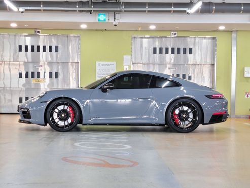 Porsche 911 Carrera 4 GTS — пробег 5 800 км — фото 2 из 5