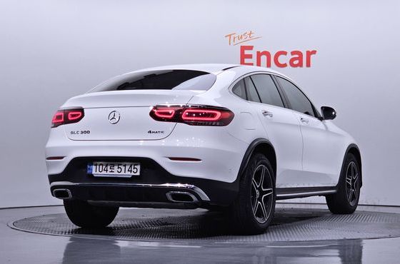 Mercedes-Benz GLC-Class GCL300 4MATIC Coupe — пробег 32 994 км — фото 2 из 5