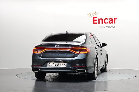Hyundai Grandeur 2.4 Premium — пробег 120 199 км — фото 4 из 5
