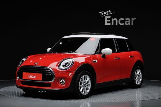 Mini Cooper 5Door HIGH 3rd — пробег 104 441 км — фото 1 из 5