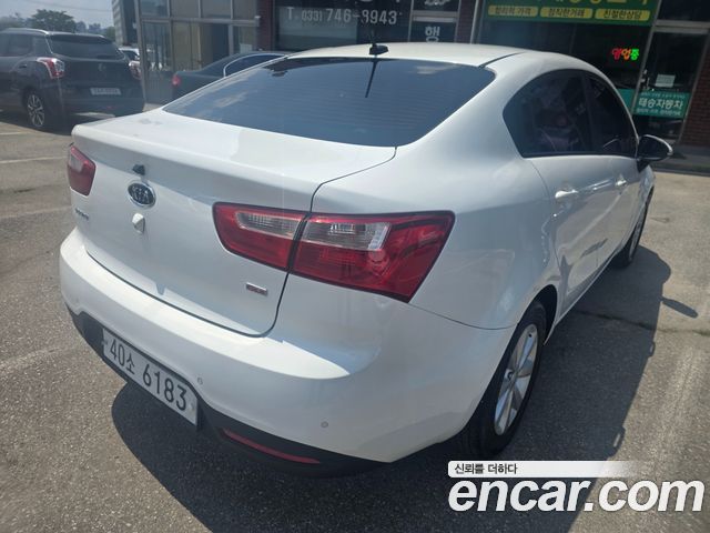 Kia pride 1.6 GDI Sedan Luxury — пробег 95 543 км — фото 2 из 5