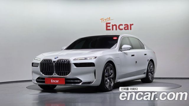 BMW 7-Series 750e xDrive Design Pure Excellence — пробег 51 144 км — фото 1 из 5