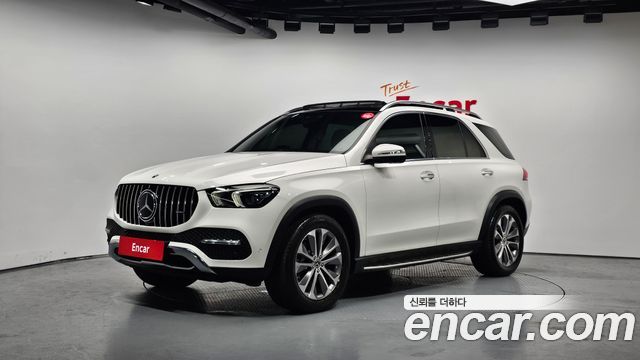 Mercedes-Benz GLE-Class GLE300d 4MATIC — пробег 34 039 км — фото 1 из 5