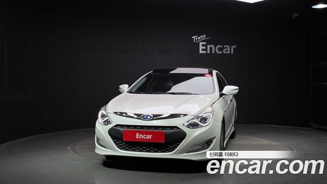 Hyundai Sonata 2.0 Premium — пробег 157 497 км — фото 3 из 5