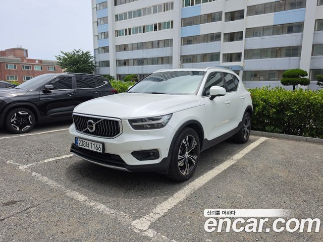 Volvo XC40 B4 Inscription — пробег 69 400 км — фото 1 из 5