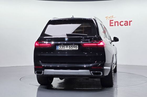BMW X7 xDrive 40d Design Pure Excellence 7-Seater — пробег 88 392 км — фото 4 из 5