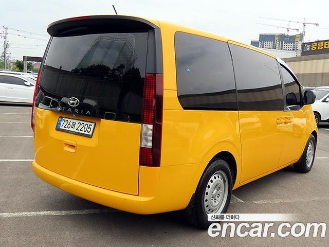 Hyundai Staria Tourer 11-Seater Smart — пробег 140 516 км — фото 3 из 5