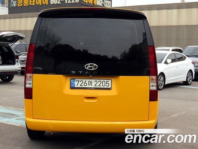 Hyundai Staria Tourer 11-Seater Smart — пробег 140 516 км — фото 4 из 5