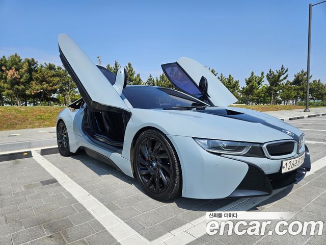 BMW i8 Coupe — пробег 118 000 км — фото 1 из 5