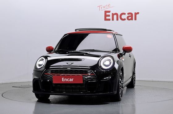 Mini Cooper JCW Pat Moss Edition 3rd — пробег 71 347 км — фото 2 из 5