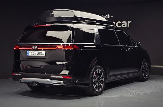 Kia Carnival Gasoline 7-Seater Signature — пробег 41 064 км — фото 2 из 5