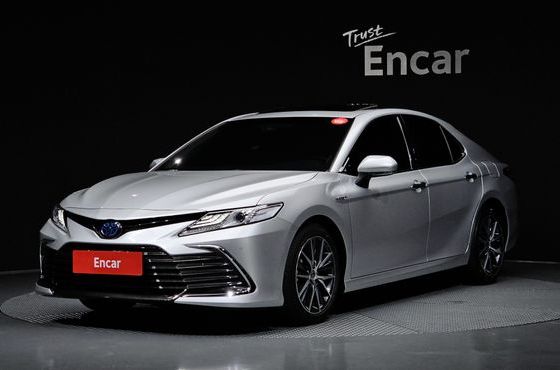 Toyota Camry 2.5 XLE Hybrid — пробег 23 878 км — фото 1 из 5