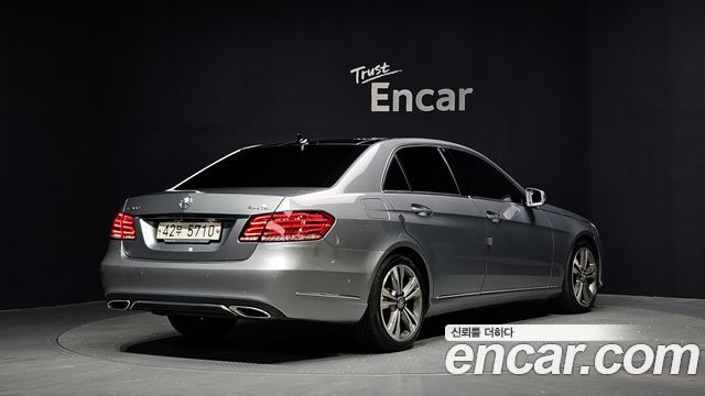 Mercedes-Benz E-Class E300 4MATIC Avantgarde — пробег 127 895 км — фото 2 из 5