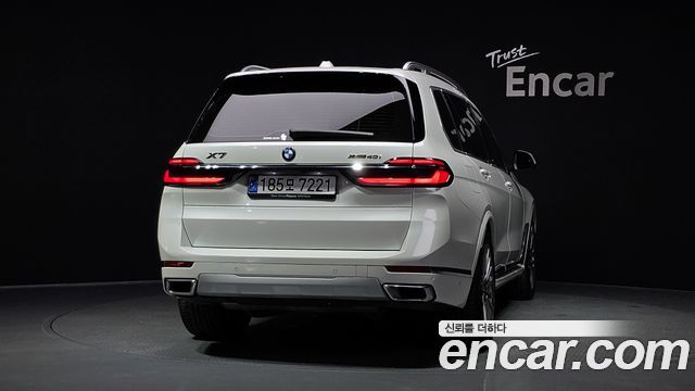 BMW X7 xDrive 40i Design Pure Excellence 7-Seater — пробег 9 379 км — фото 4 из 5