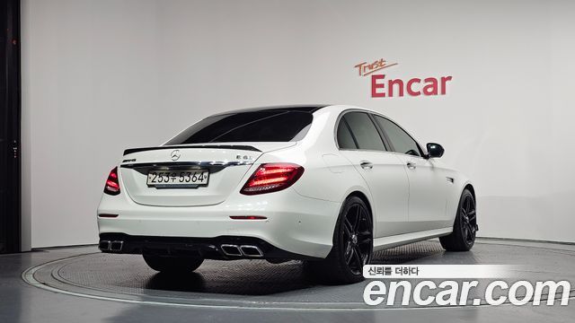 Mercedes-Benz E-Class E63 AMG 4MATIC+ — пробег 105 566 км — фото 2 из 5