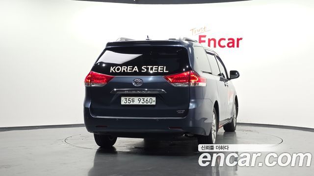 Toyota Sienna из Кореи Encar