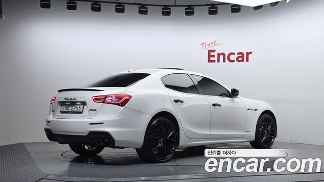 Maserati Ghibli из Кореи Encar