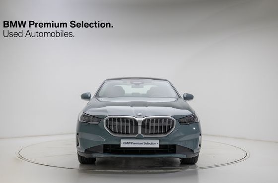 BMW 5-Series 530i xDrive — пробег 6 980 км — фото 3 из 5