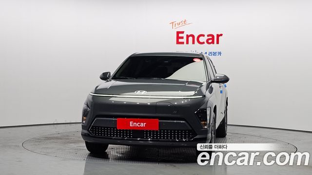 Hyundai Kona Standard E-Value+ — пробег 2 248 км — фото 3 из 5