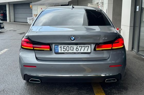 BMW 5-Series 530i Luxury — пробег 23 317 км — фото 4 из 5