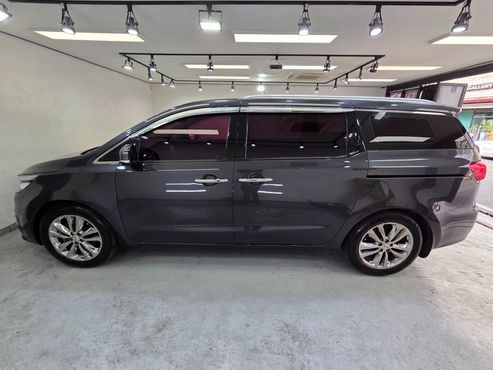 Kia Carnival Gasoline 9-seater Noblesse — пробег 10 720 км — фото 4 из 5