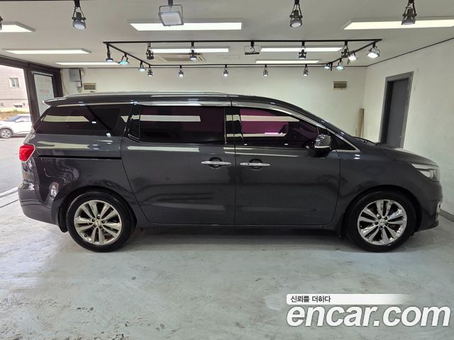 Kia Carnival Gasoline 9-seater Noblesse — пробег 10 720 км — фото 5 из 5