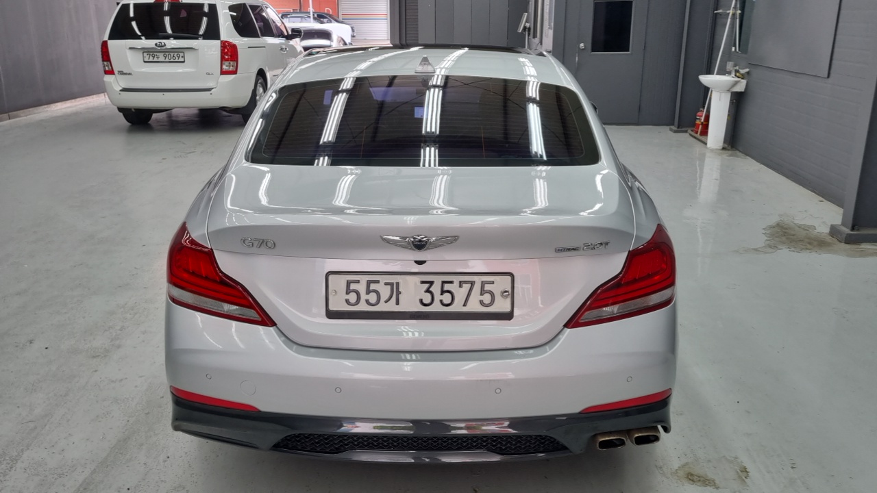 Genesis G70 из Кореи Encar