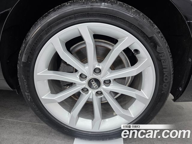 Audi A4 из Кореи Encar